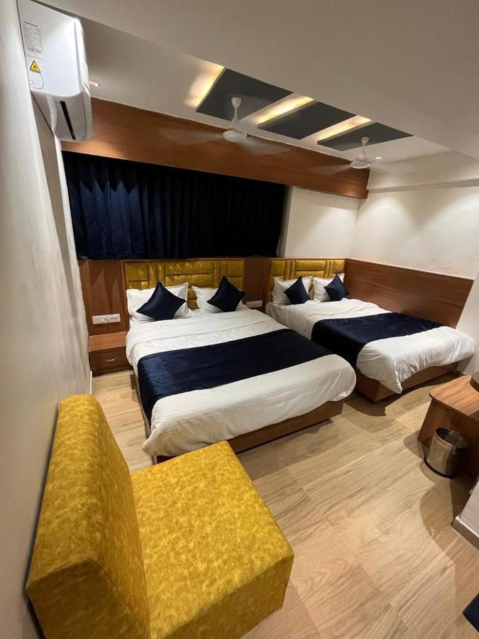 Hotel Palak Villa Ahmedabad Exteriör bild
