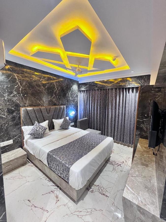 Hotel Palak Villa Ahmedabad Exteriör bild