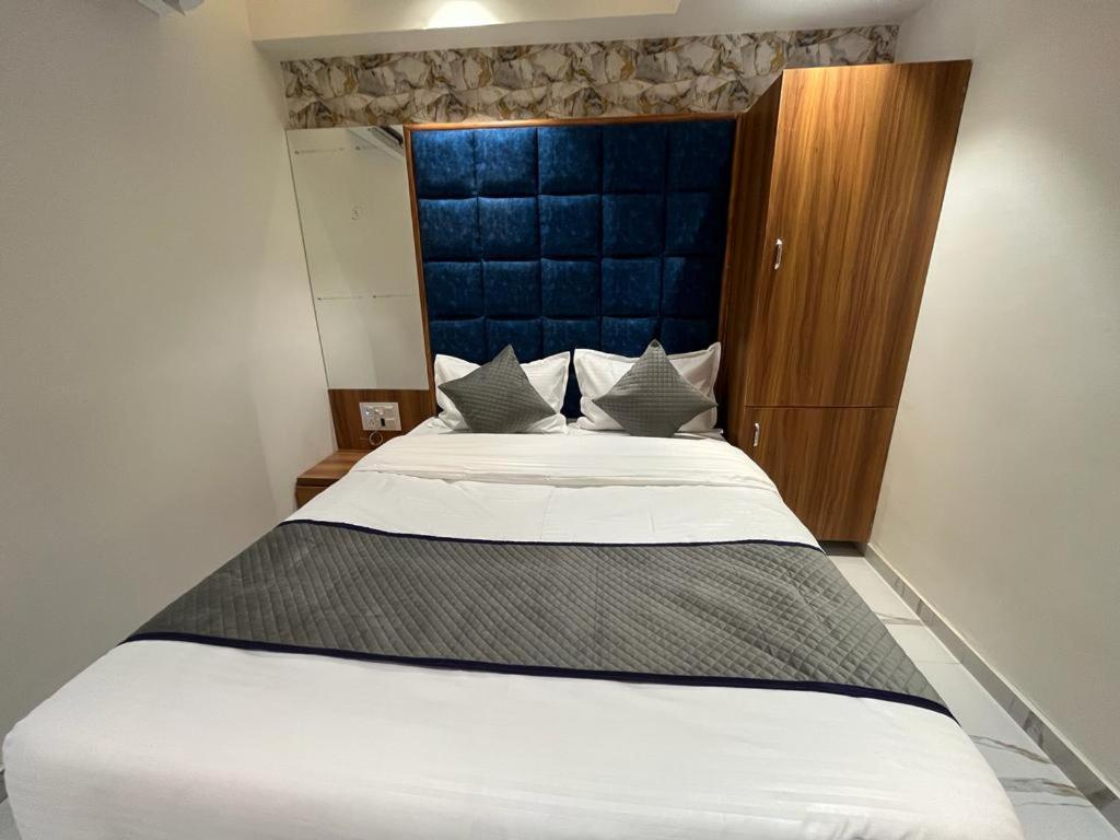 Hotel Palak Villa Ahmedabad Exteriör bild